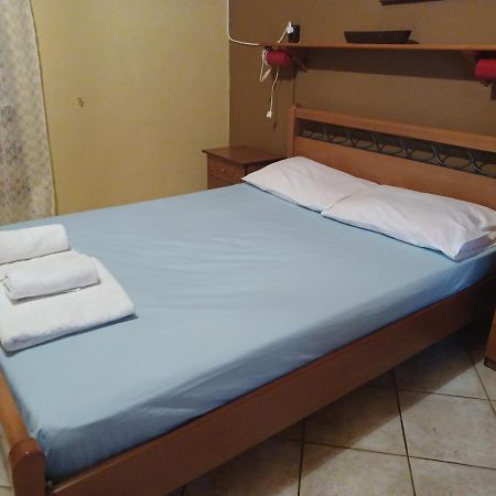 Appartamento Island House In Elika - Marathias Esterno foto